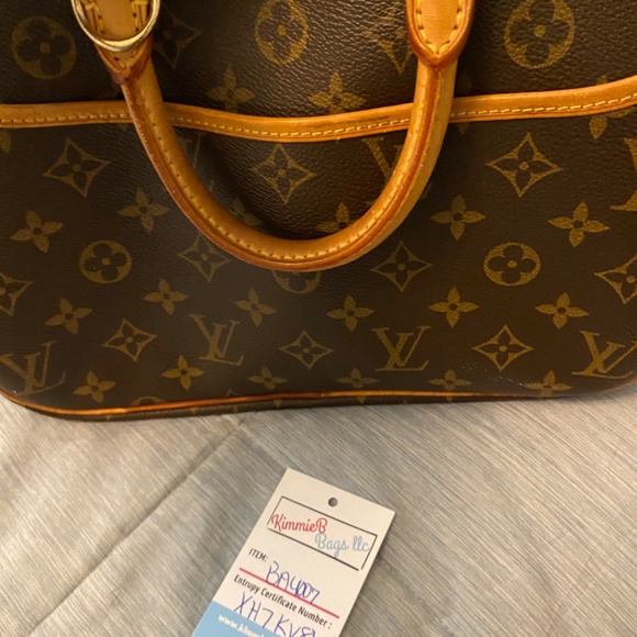 Louis Vuitton Trouville handbag - Picture 4 of 6